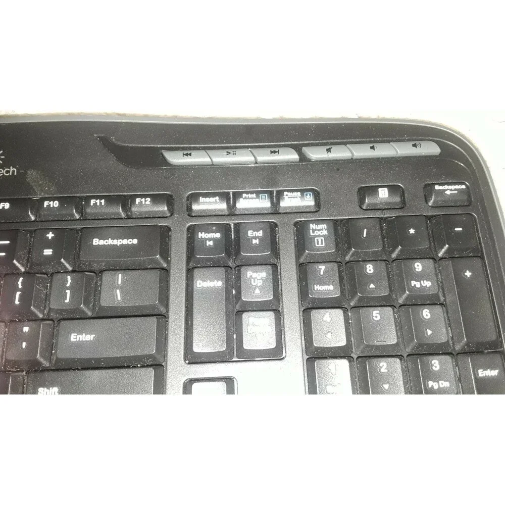 Logitech Wireless Keyboard K330 Y-R0009 NO USB Receiver Keyboard Only Used